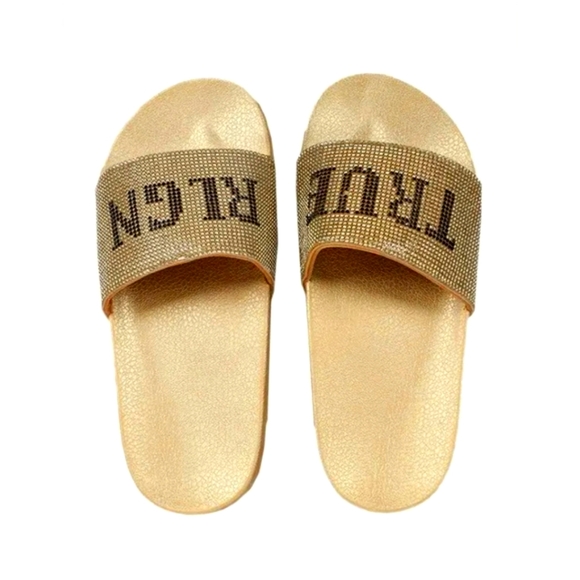 True Religion Shoes - NWOT Women's True Religion Meyers Slides